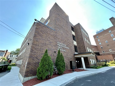 Exterior photograph of the Center for Well-Being at 368 Broadway